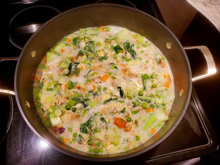 Asian style chicken vegetable soup