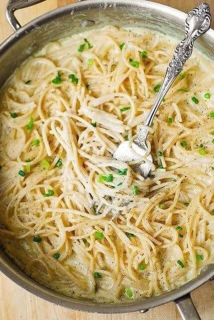 Homemade Creamy Four Cheese Garlic Spaghetti Sauce