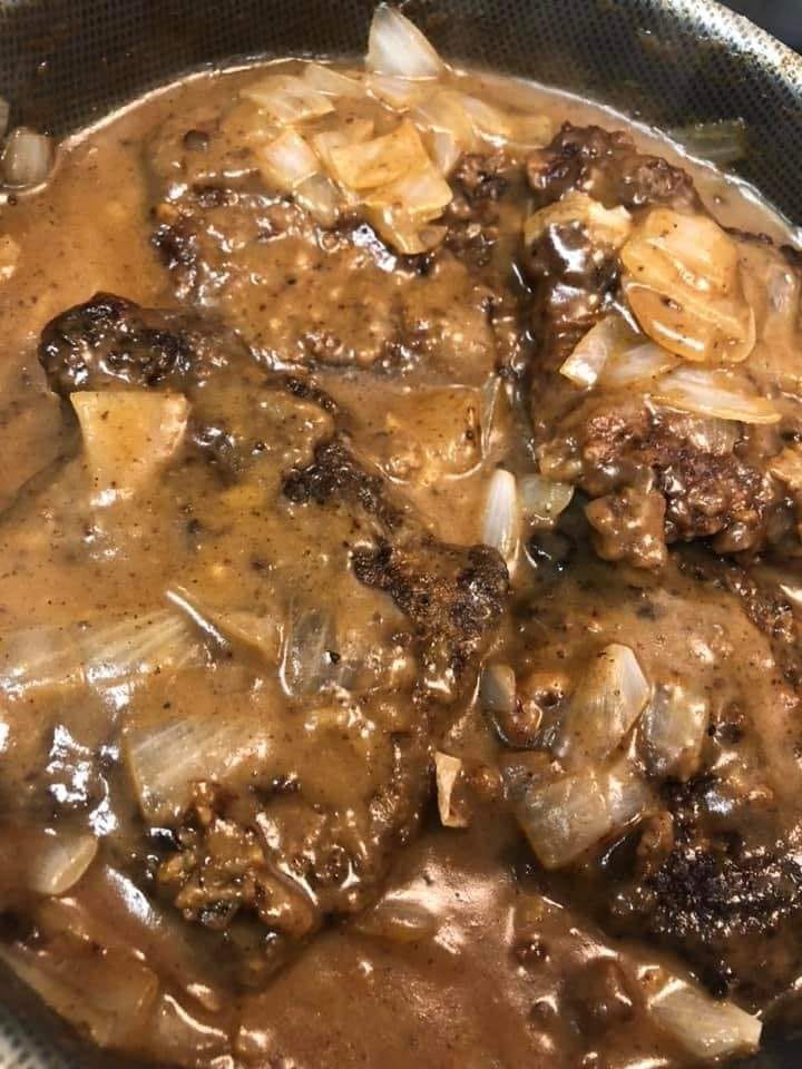 Cubed Steak with Onion Gravy