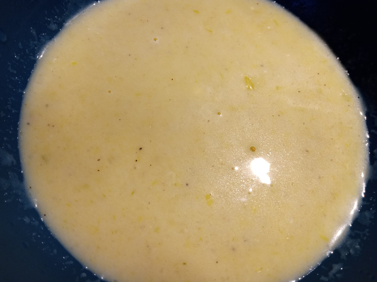 Creamy Vichyssoise – A Luxurious Chilled Potato and Leek Soup